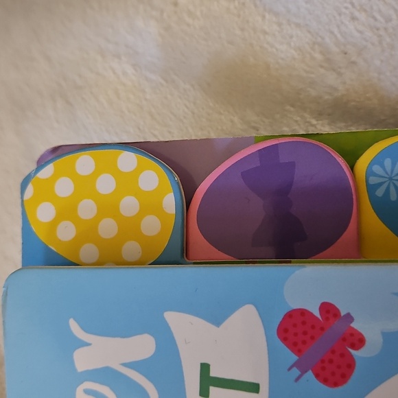 Easter Egg Hunt Book Bunny Lamb Chick Kitty Puppy Duckling Frog Bird Flowers Sun - Picture 3 of 11